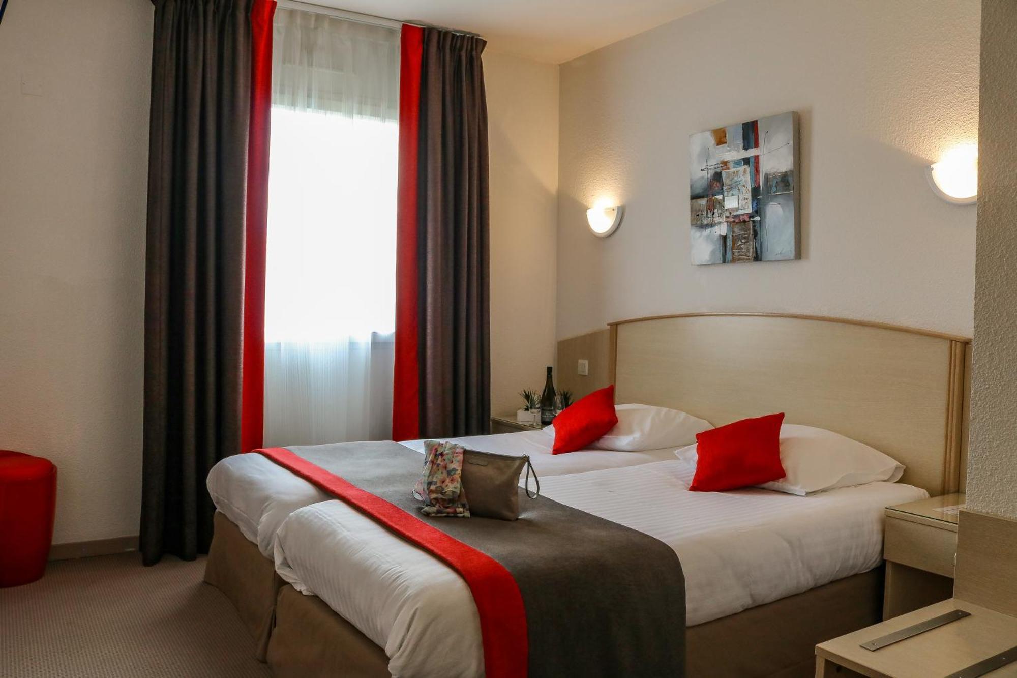 Hotel Le Kolibri Tournus Exterior foto