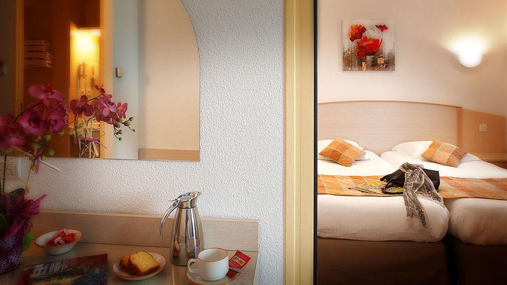 Hotel Le Kolibri Tournus Exterior foto